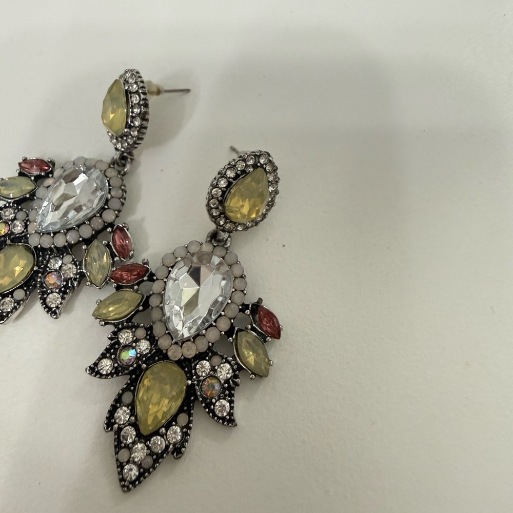 Elegant Crystal Drop Earrings - Picture 2 of 5